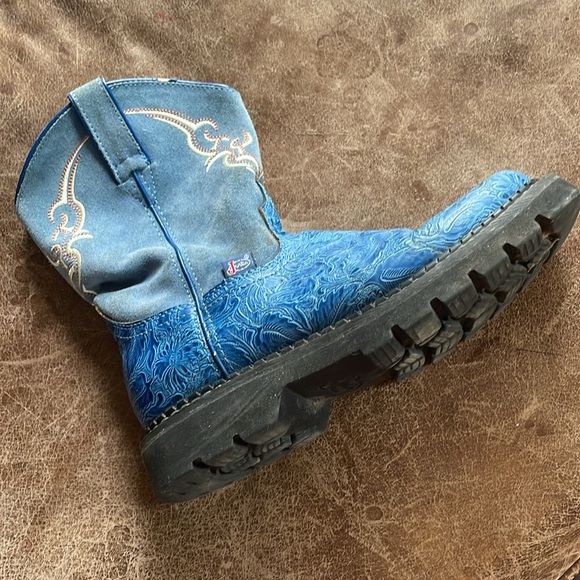 Justin Women's Blue Round Toe Cowgirl Boots. Good Condition. Size 8B. - Picture 5 of 16